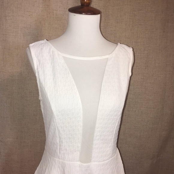Romeo Juliet Couture Dress Medium White Sleeveless Cocktail Casual Wedding - Picture 4 of 12